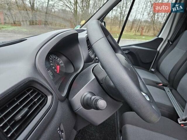 Білий Рено Мастєр, об'ємом двигуна 2.3 л та пробігом 217 тис. км за 18900 $, фото 43 на Automoto.ua