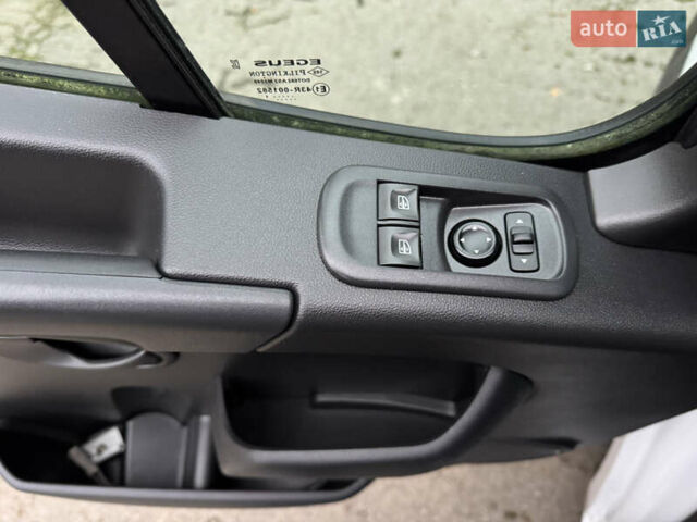 Белый Рено Мастер, объемом двигателя 2.3 л и пробегом 66 тыс. км за 25800 $, фото 25 на Automoto.ua