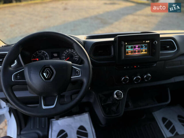Белый Рено Мастер, объемом двигателя 2.3 л и пробегом 210 тыс. км за 19500 $, фото 22 на Automoto.ua