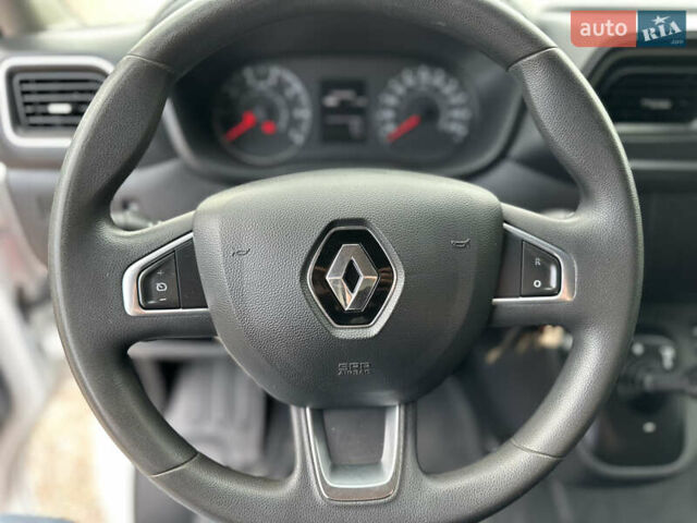 Белый Рено Мастер, объемом двигателя 2.3 л и пробегом 204 тыс. км за 20800 $, фото 13 на Automoto.ua