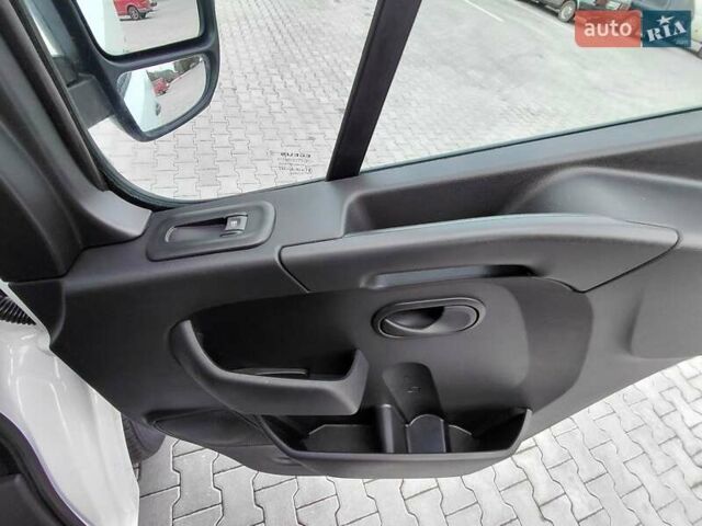 Белый Рено Мастер, объемом двигателя 2.3 л и пробегом 192 тыс. км за 18400 $, фото 38 на Automoto.ua