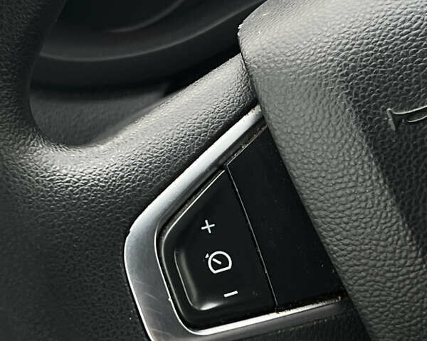 Белый Рено Мастер, объемом двигателя 2.3 л и пробегом 372 тыс. км за 18500 $, фото 10 на Automoto.ua