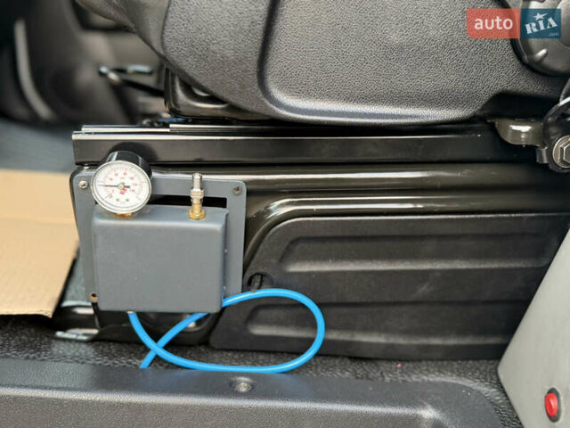 Белый Рено Мастер, объемом двигателя 2.3 л и пробегом 255 тыс. км за 24900 $, фото 17 на Automoto.ua