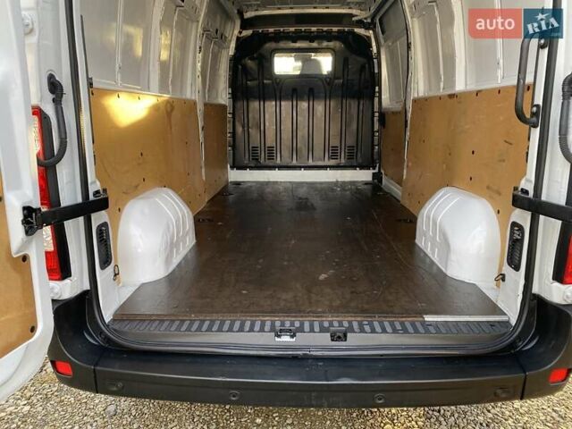 Білий Рено Мастєр, об'ємом двигуна 2.3 л та пробігом 198 тис. км за 17850 $, фото 23 на Automoto.ua