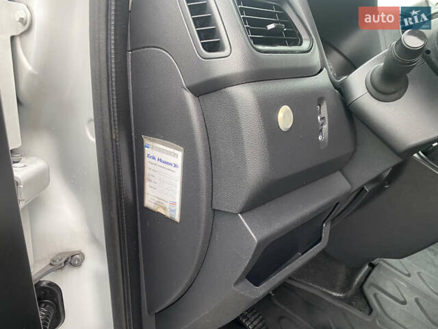 Білий Рено Мастєр, об'ємом двигуна 2.3 л та пробігом 246 тис. км за 19900 $, фото 51 на Automoto.ua