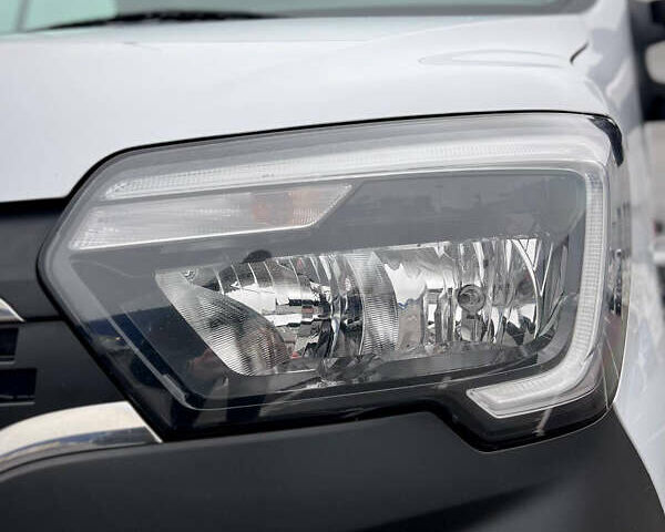 Белый Рено Мастер, объемом двигателя 2.3 л и пробегом 229 тыс. км за 25300 $, фото 9 на Automoto.ua