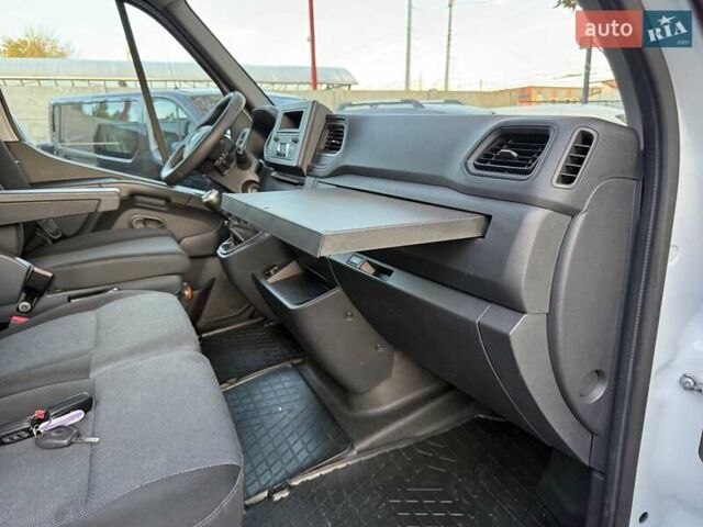 Білий Рено Мастєр, об'ємом двигуна 2.3 л та пробігом 205 тис. км за 20500 $, фото 28 на Automoto.ua