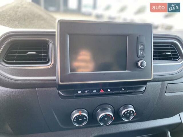 Белый Рено Мастер, объемом двигателя 2.3 л и пробегом 138 тыс. км за 18850 $, фото 41 на Automoto.ua