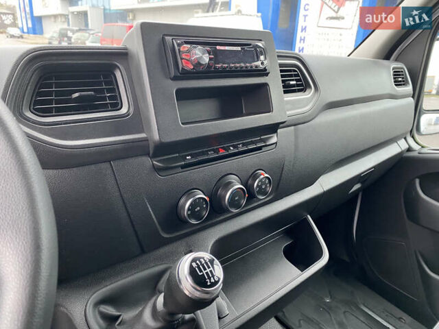 Белый Рено Мастер, объемом двигателя 2.3 л и пробегом 200 тыс. км за 18450 $, фото 19 на Automoto.ua