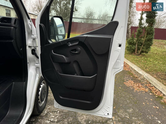 Белый Рено Мастер, объемом двигателя 2.3 л и пробегом 66 тыс. км за 25800 $, фото 46 на Automoto.ua