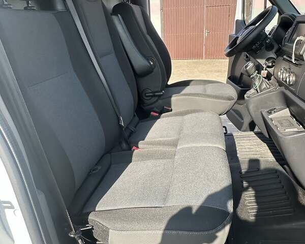 Білий Рено Мастєр, об'ємом двигуна 2.3 л та пробігом 187 тис. км за 21800 $, фото 52 на Automoto.ua