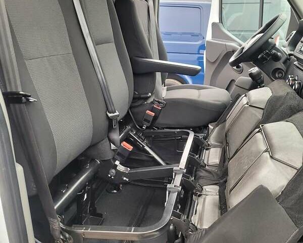 Белый Рено Мастер, объемом двигателя 2.3 л и пробегом 178 тыс. км за 20800 $, фото 53 на Automoto.ua