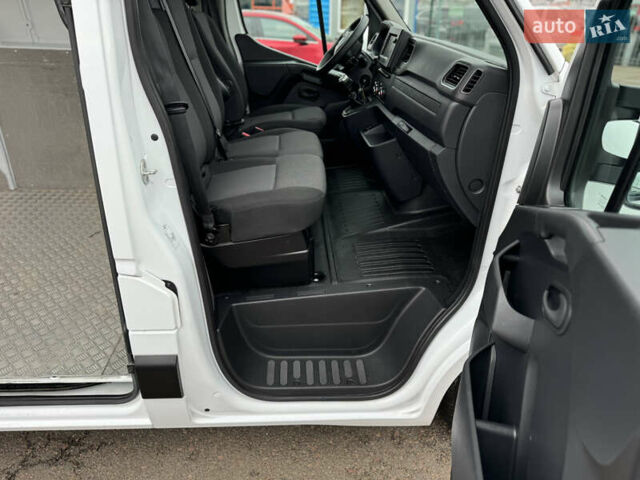 Білий Рено Мастєр, об'ємом двигуна 2.3 л та пробігом 267 тис. км за 21500 $, фото 48 на Automoto.ua