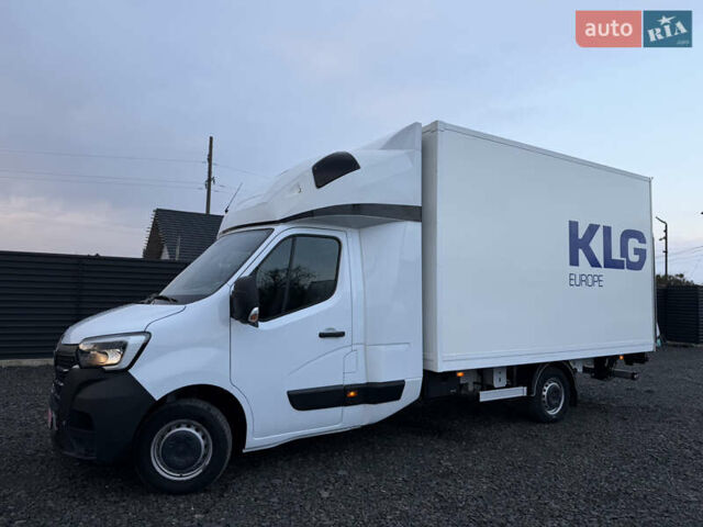 Белый Рено Мастер, объемом двигателя 2.3 л и пробегом 320 тыс. км за 24500 $, фото 3 на Automoto.ua