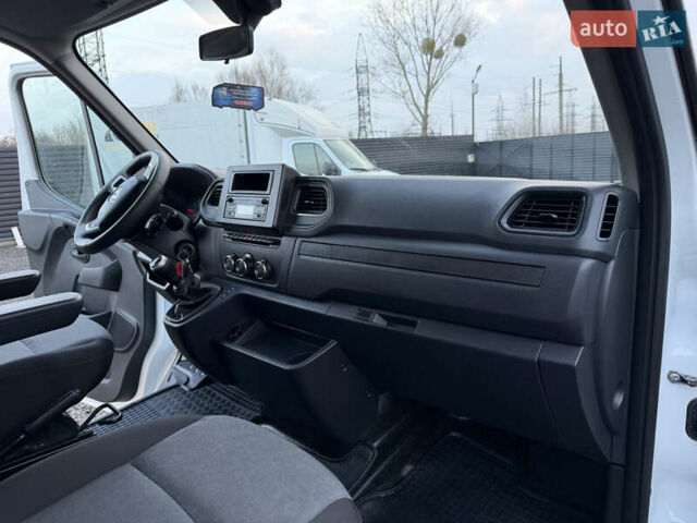 Белый Рено Мастер, объемом двигателя 2.3 л и пробегом 320 тыс. км за 24500 $, фото 39 на Automoto.ua
