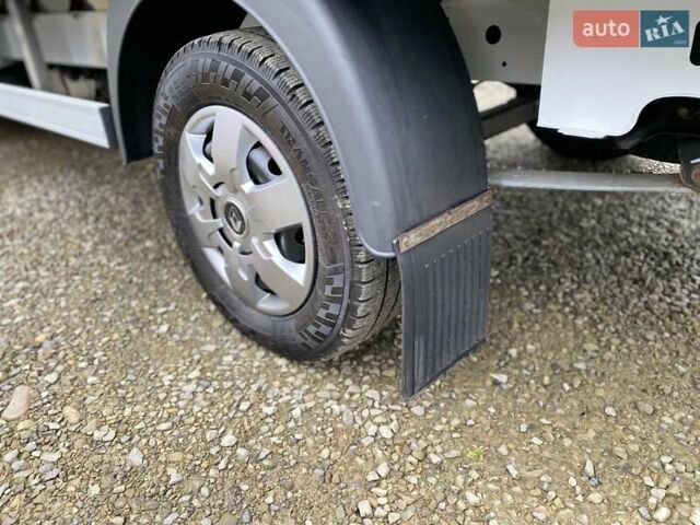 Білий Рено Мастєр, об'ємом двигуна 2.3 л та пробігом 245 тис. км за 17750 $, фото 33 на Automoto.ua