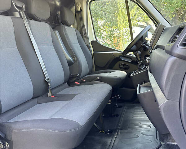 Білий Рено Мастєр, об'ємом двигуна 2.3 л та пробігом 57 тис. км за 21900 $, фото 6 на Automoto.ua