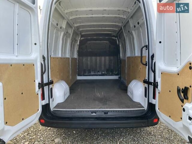 Белый Рено Мастер, объемом двигателя 2.3 л и пробегом 138 тыс. км за 18850 $, фото 22 на Automoto.ua