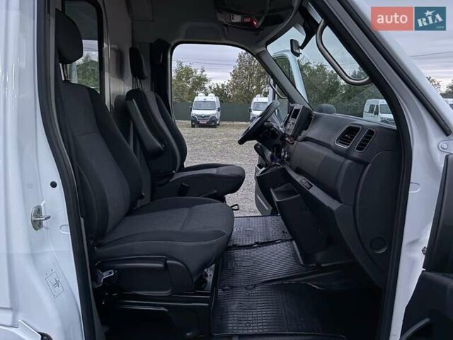 Белый Рено Мастер, объемом двигателя 2.3 л и пробегом 223 тыс. км за 17200 $, фото 19 на Automoto.ua