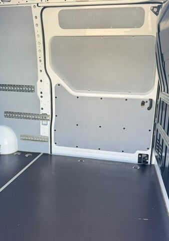 Білий Рено Мастєр, об'ємом двигуна 0 л та пробігом 247 тис. км за 19700 $, фото 23 на Automoto.ua