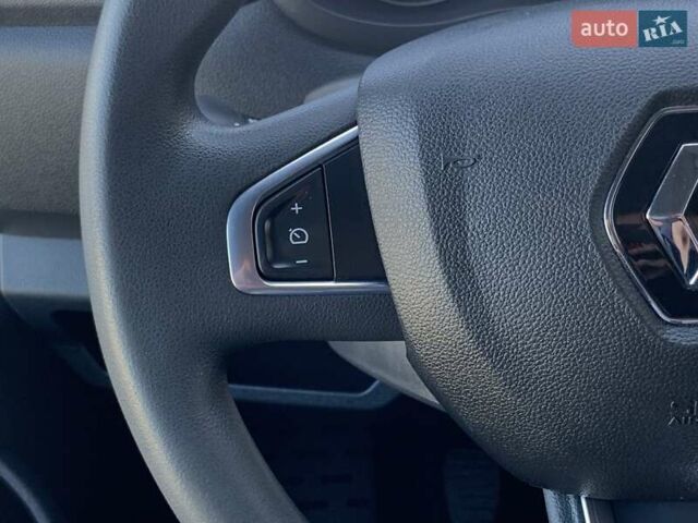 Білий Рено Мастєр, об'ємом двигуна 2.3 л та пробігом 218 тис. км за 19999 $, фото 41 на Automoto.ua