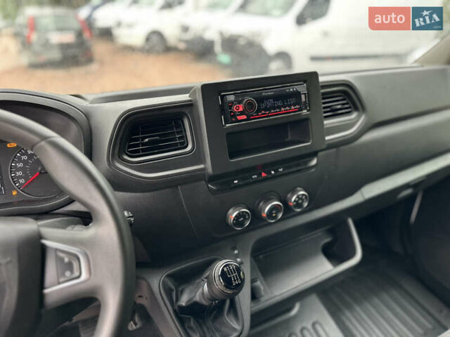 Білий Рено Мастєр, об'ємом двигуна 2.3 л та пробігом 204 тис. км за 22300 $, фото 18 на Automoto.ua