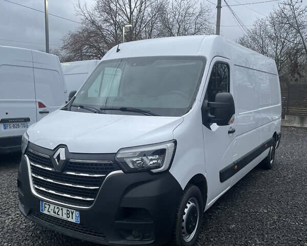 Белый Рено Мастер, объемом двигателя 2.3 л и пробегом 202 тыс. км за 21900 $, фото 2 на Automoto.ua