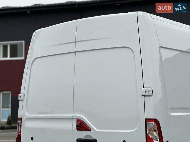 Белый Рено Мастер, объемом двигателя 2.3 л и пробегом 233 тыс. км за 17900 $, фото 67 на Automoto.ua