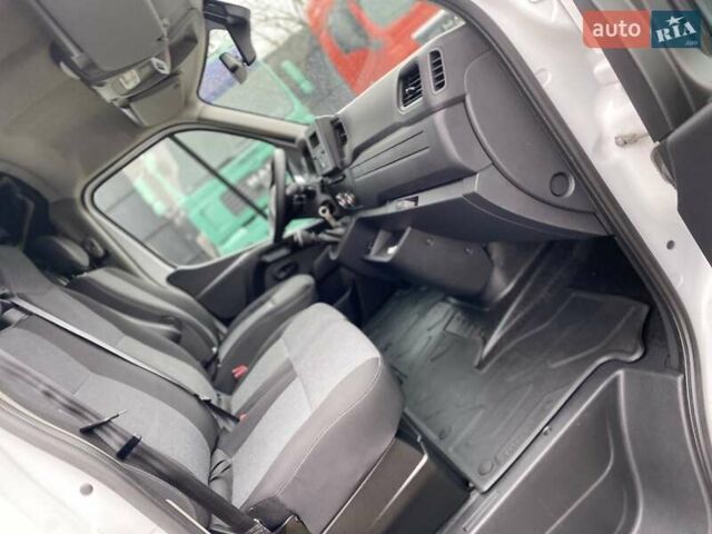 Білий Рено Мастєр, об'ємом двигуна 2.3 л та пробігом 168 тис. км за 18350 $, фото 33 на Automoto.ua