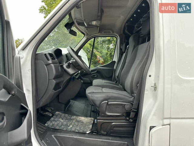 Білий Рено Мастєр, об'ємом двигуна 2.3 л та пробігом 204 тис. км за 22300 $, фото 14 на Automoto.ua