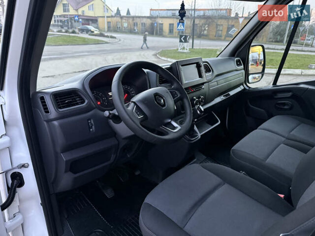 Белый Рено Мастер, объемом двигателя 0 л и пробегом 252 тыс. км за 18800 $, фото 29 на Automoto.ua