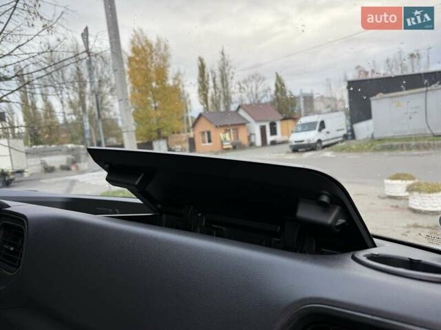 Білий Рено Мастєр, об'ємом двигуна 2.3 л та пробігом 248 тис. км за 20950 $, фото 51 на Automoto.ua