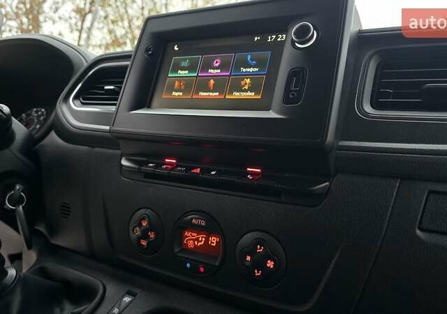 Белый Рено Мастер, объемом двигателя 2.3 л и пробегом 193 тыс. км за 21700 $, фото 33 на Automoto.ua
