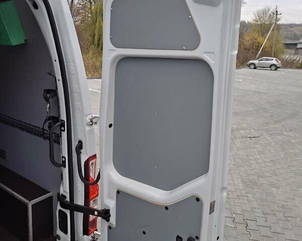 Білий Рено Мастєр, об'ємом двигуна 2.3 л та пробігом 240 тис. км за 18456 $, фото 34 на Automoto.ua