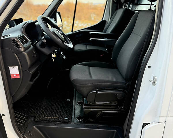 Белый Рено Мастер, объемом двигателя 2.3 л и пробегом 230 тыс. км за 19950 $, фото 20 на Automoto.ua