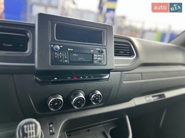 Белый Рено Мастер, объемом двигателя 2.3 л и пробегом 164 тыс. км за 19950 $, фото 33 на Automoto.ua