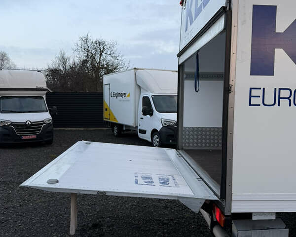 Белый Рено Мастер, объемом двигателя 2.3 л и пробегом 320 тыс. км за 24500 $, фото 18 на Automoto.ua