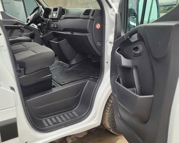 Белый Рено Мастер, объемом двигателя 2.3 л и пробегом 178 тыс. км за 20800 $, фото 54 на Automoto.ua