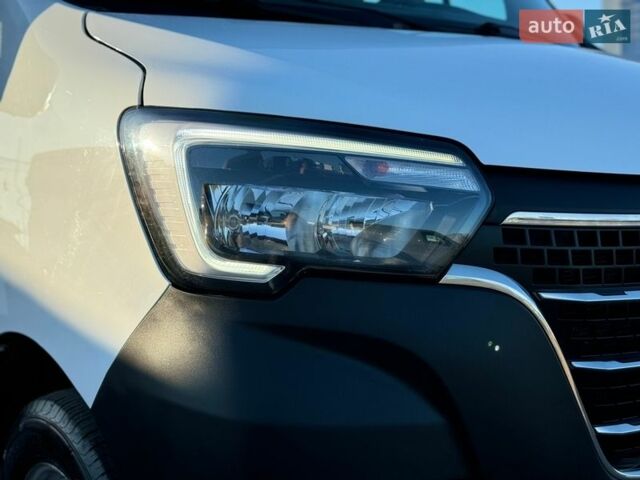 Белый Рено Мастер, объемом двигателя 2.3 л и пробегом 267 тыс. км за 21500 $, фото 14 на Automoto.ua