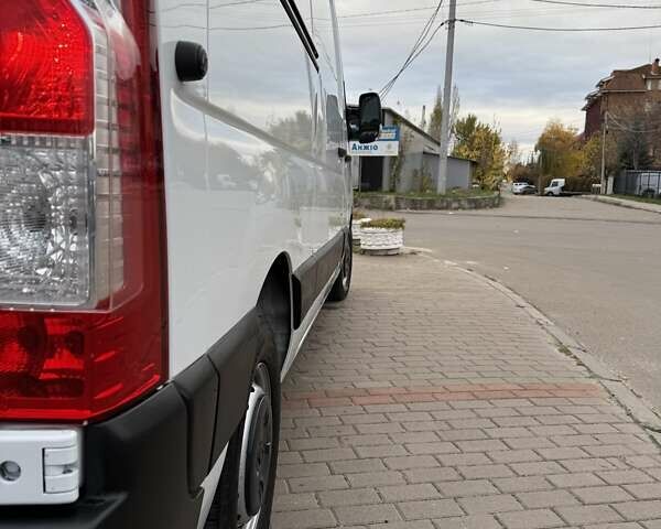 Білий Рено Мастєр, об'ємом двигуна 2.3 л та пробігом 248 тис. км за 20950 $, фото 22 на Automoto.ua