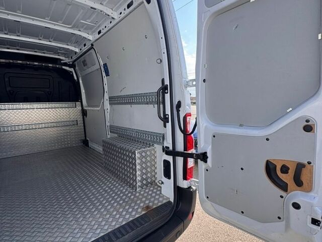 Белый Рено Мастер, объемом двигателя 2.3 л и пробегом 220 тыс. км за 22200 $, фото 28 на Automoto.ua