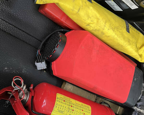 Белый Рено Мастер, объемом двигателя 2.3 л и пробегом 180 тыс. км за 19500 $, фото 77 на Automoto.ua