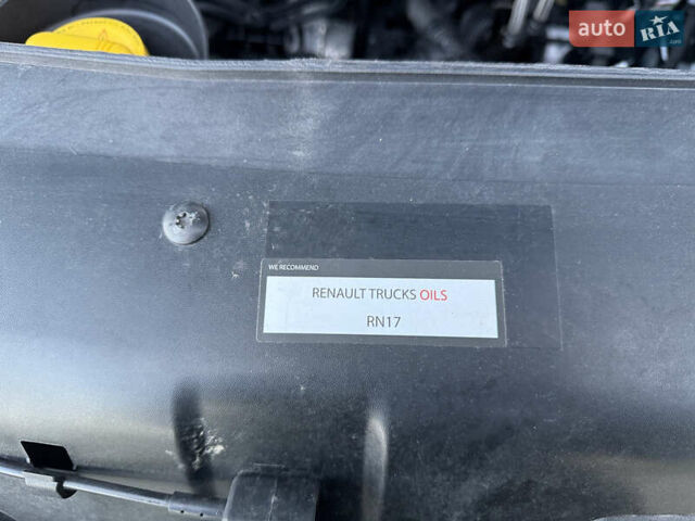 Белый Рено Мастер, объемом двигателя 2.3 л и пробегом 230 тыс. км за 19950 $, фото 49 на Automoto.ua