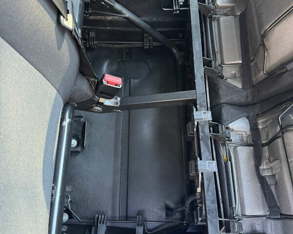 Белый Рено Мастер, объемом двигателя 2.3 л и пробегом 270 тыс. км за 19499 $, фото 24 на Automoto.ua