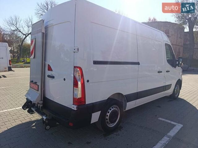 Белый Рено Мастер, объемом двигателя 2.3 л и пробегом 245 тыс. км за 18750 $, фото 25 на Automoto.ua