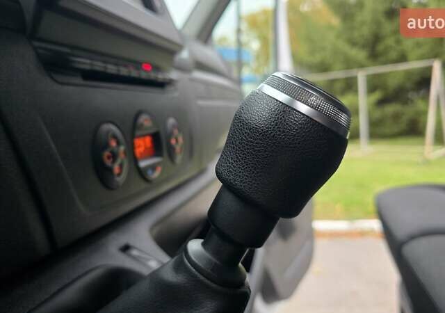 Белый Рено Мастер, объемом двигателя 2.3 л и пробегом 193 тыс. км за 21700 $, фото 20 на Automoto.ua