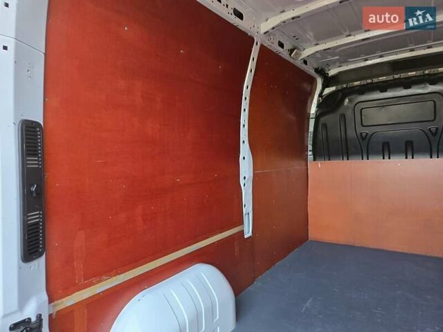 Белый Рено Мастер, объемом двигателя 2.3 л и пробегом 179 тыс. км за 18900 $, фото 30 на Automoto.ua