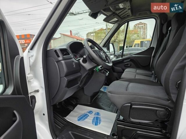Белый Рено Мастер, объемом двигателя 2.3 л и пробегом 209 тыс. км за 21700 $, фото 26 на Automoto.ua