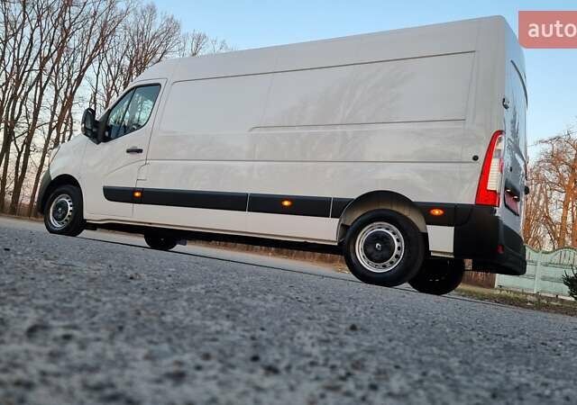 Белый Рено Мастер, объемом двигателя 2.3 л и пробегом 171 тыс. км за 20500 $, фото 1 на Automoto.ua