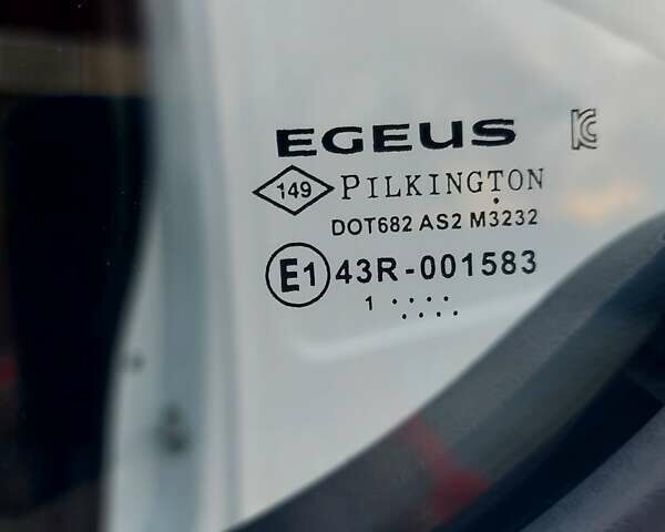 Білий Рено Мастєр, об'ємом двигуна 2.3 л та пробігом 257 тис. км за 17900 $, фото 12 на Automoto.ua